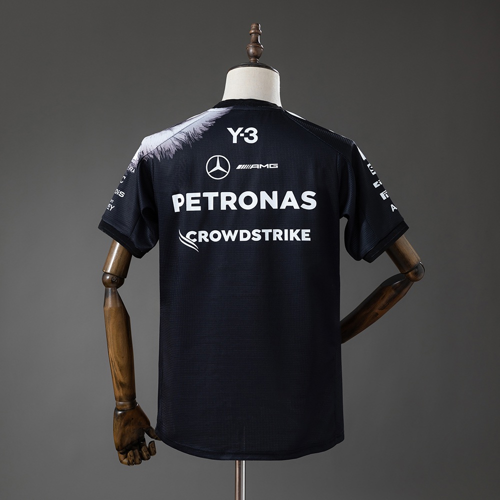 Y-3 x Mercedes-AMG Petronas Formula 1 Team Driver Foto 2
