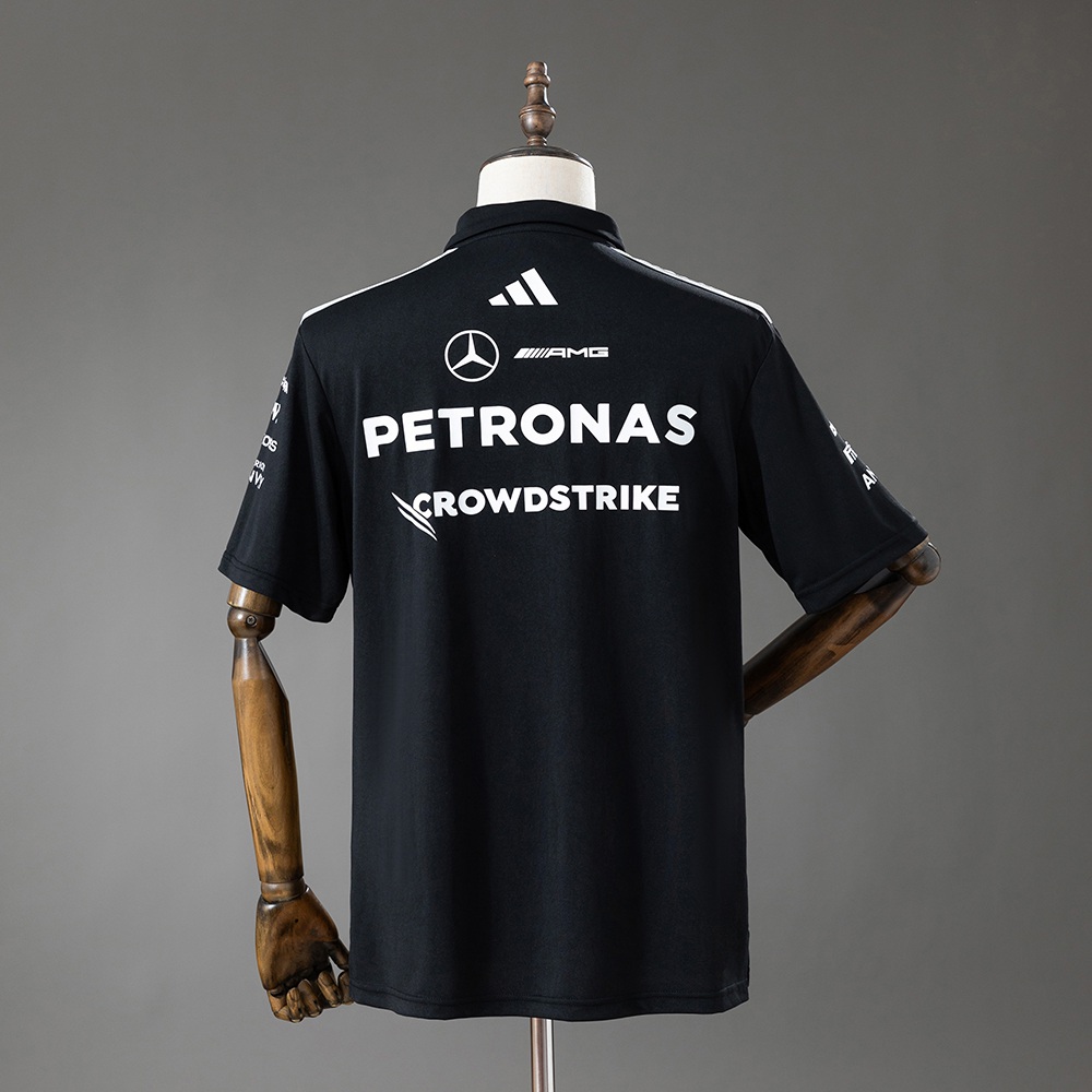 Mercedes-AMG Petronas F1 2026 Black Polo Foto 2