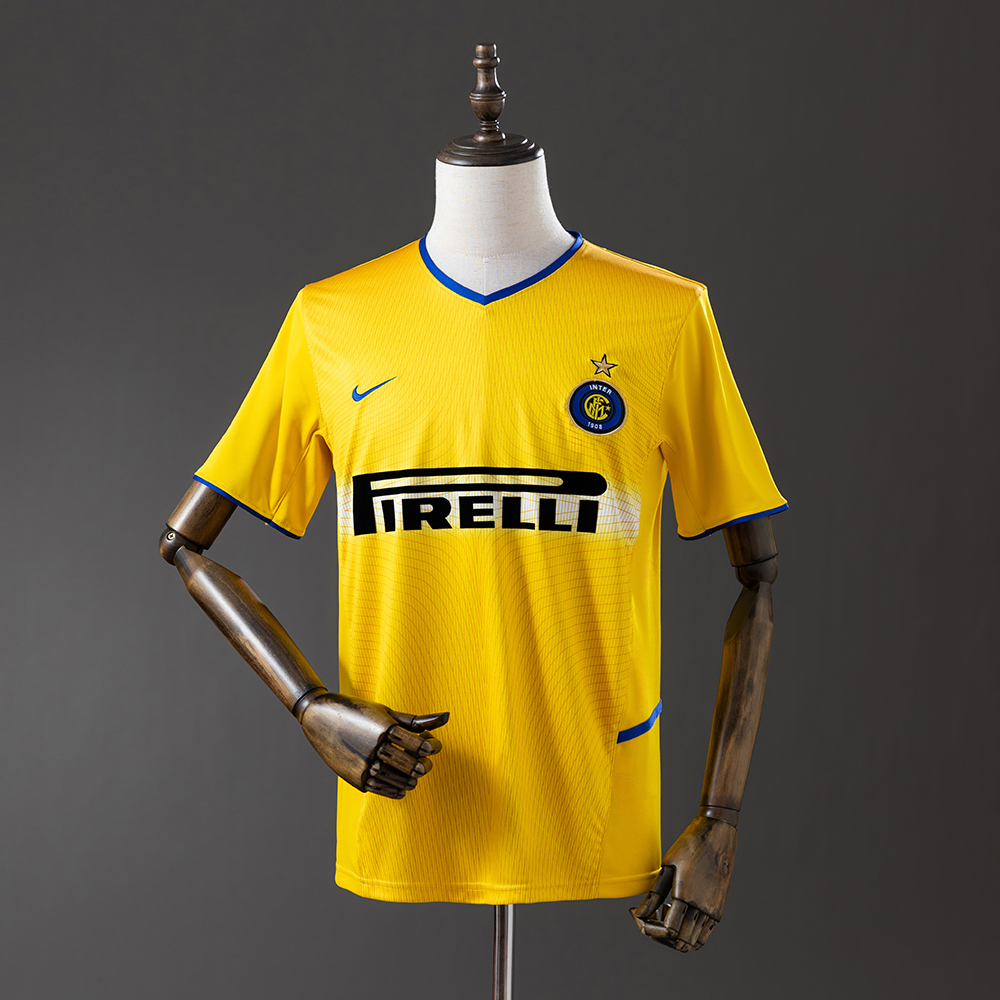 Inter Milan 02/03 Away Retro Jersey