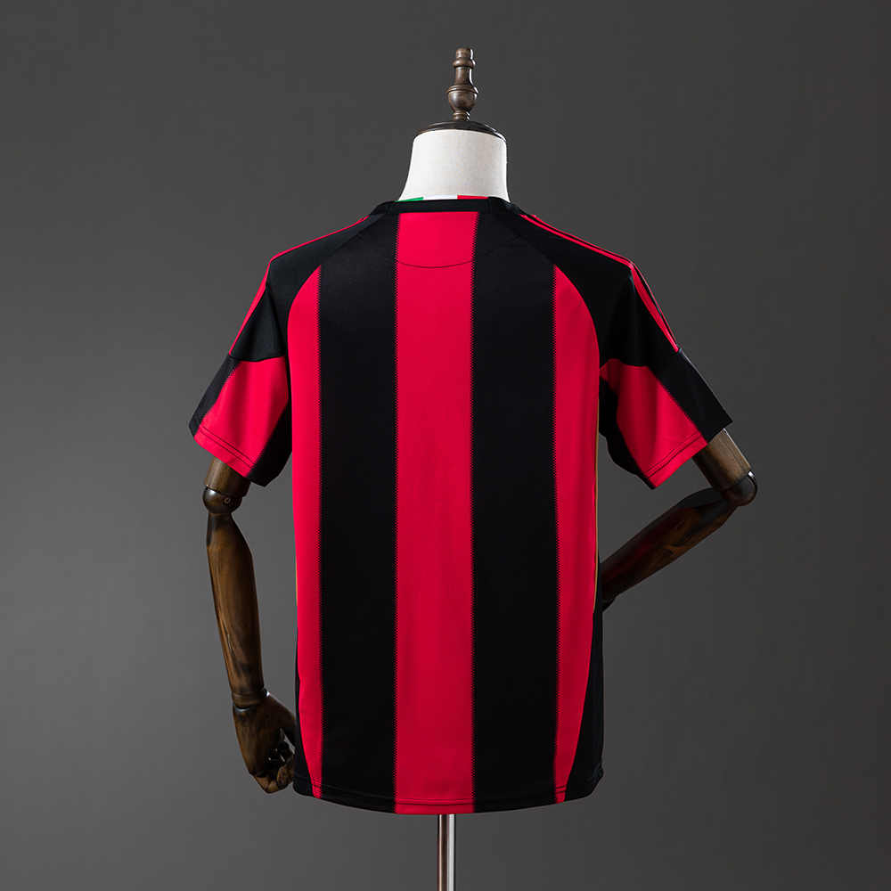 AC Milan 10/11 Home Retro Jersey Foto 2