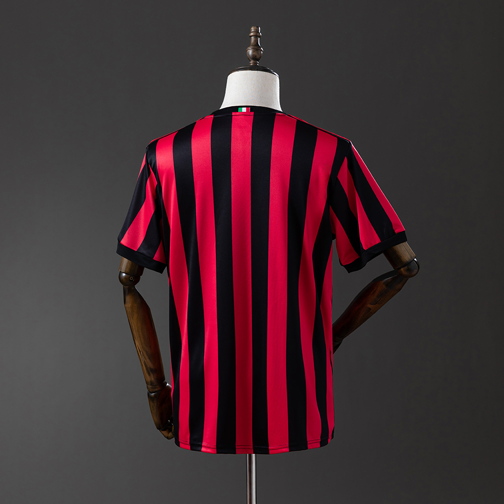 AC Milan 17/18 Home Retro Jersey Foto 2