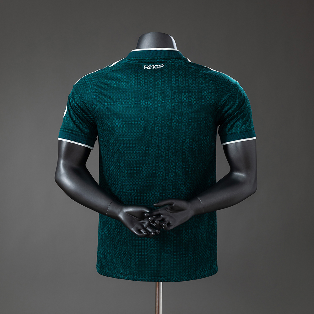 Real Madrid 26/27 Away Player Version Jersey Foto 2