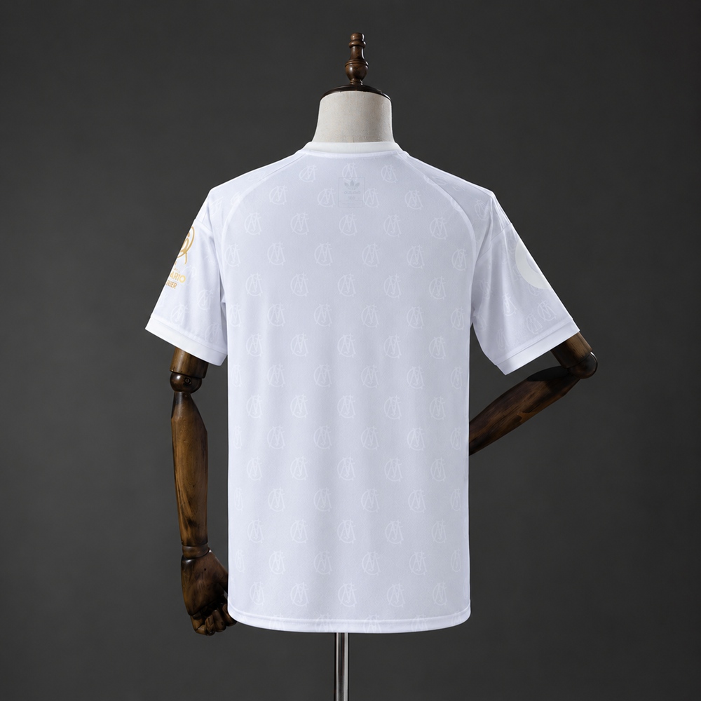 Real Madrid 26/27 125th Anniversary Jersey Foto 2