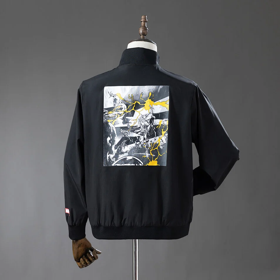 Real Madrid 25/26 Marvel Comics Windbreaker Foto 2