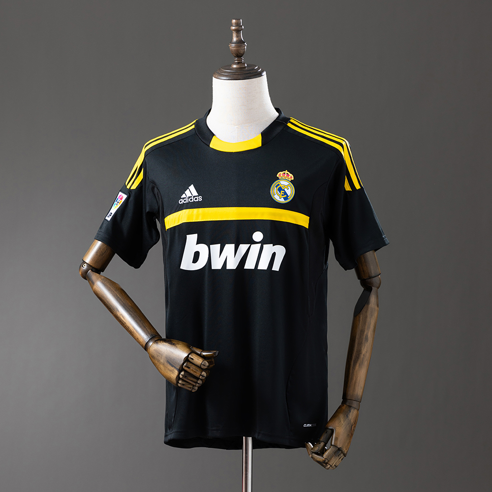 Real Madrid 11/12 Goalkeeper Black Retro Jersey