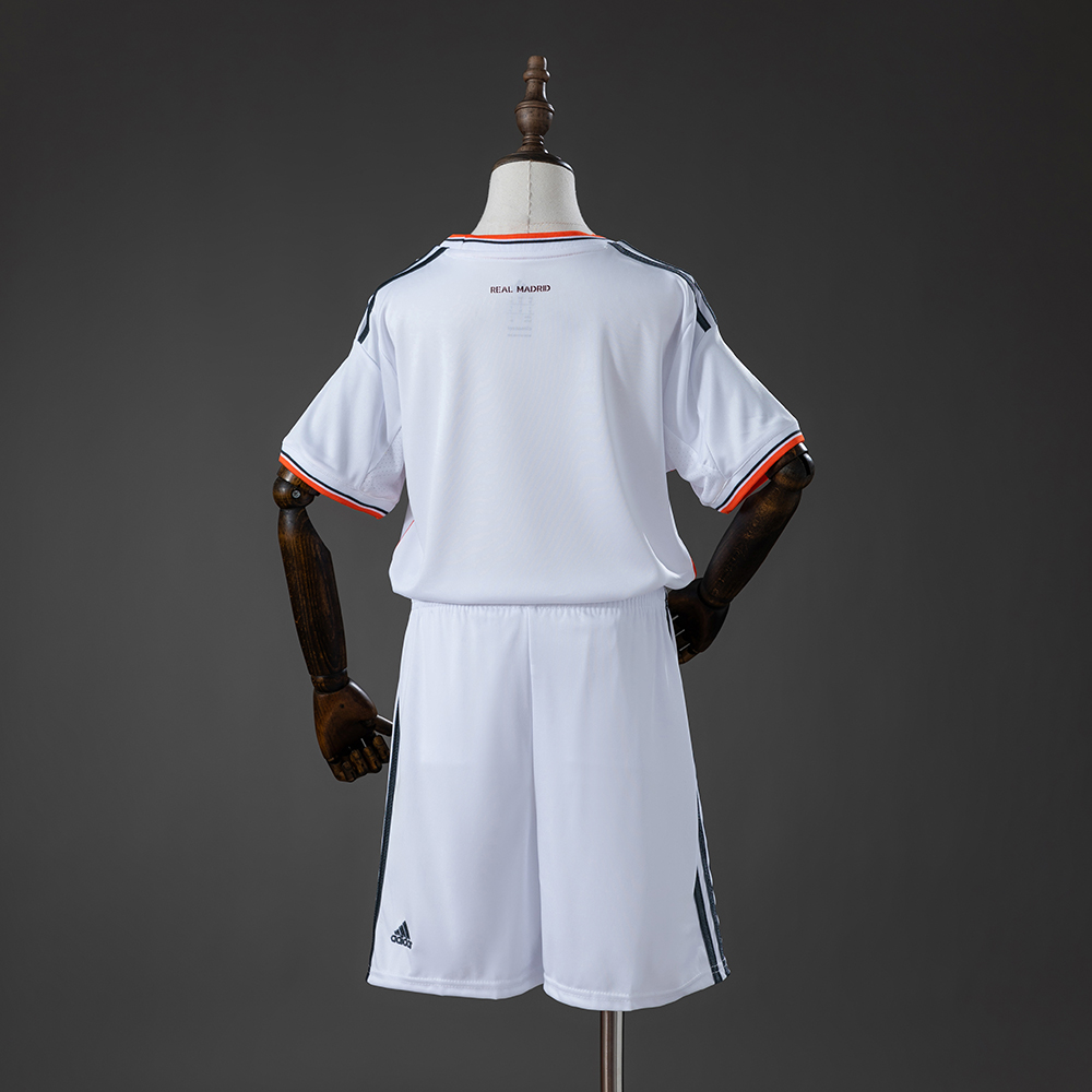 Real Madrid 13/14 Home Retro Kids Kit Jersey Foto 2