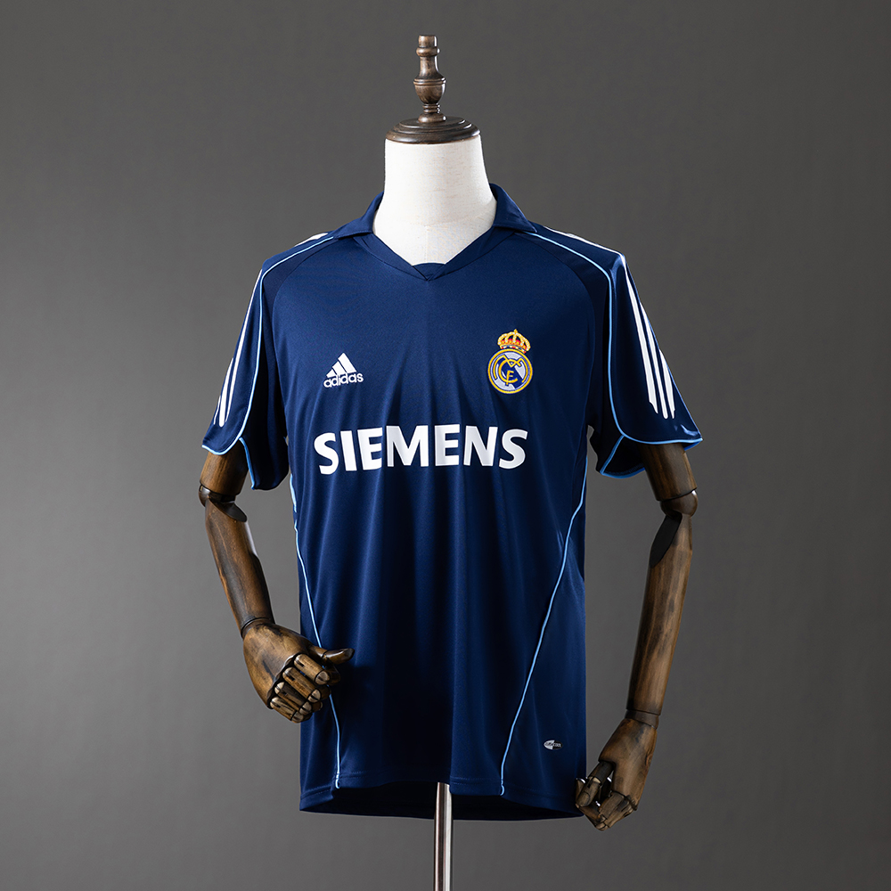Real Madrid 05/06 Away Retro Jersey