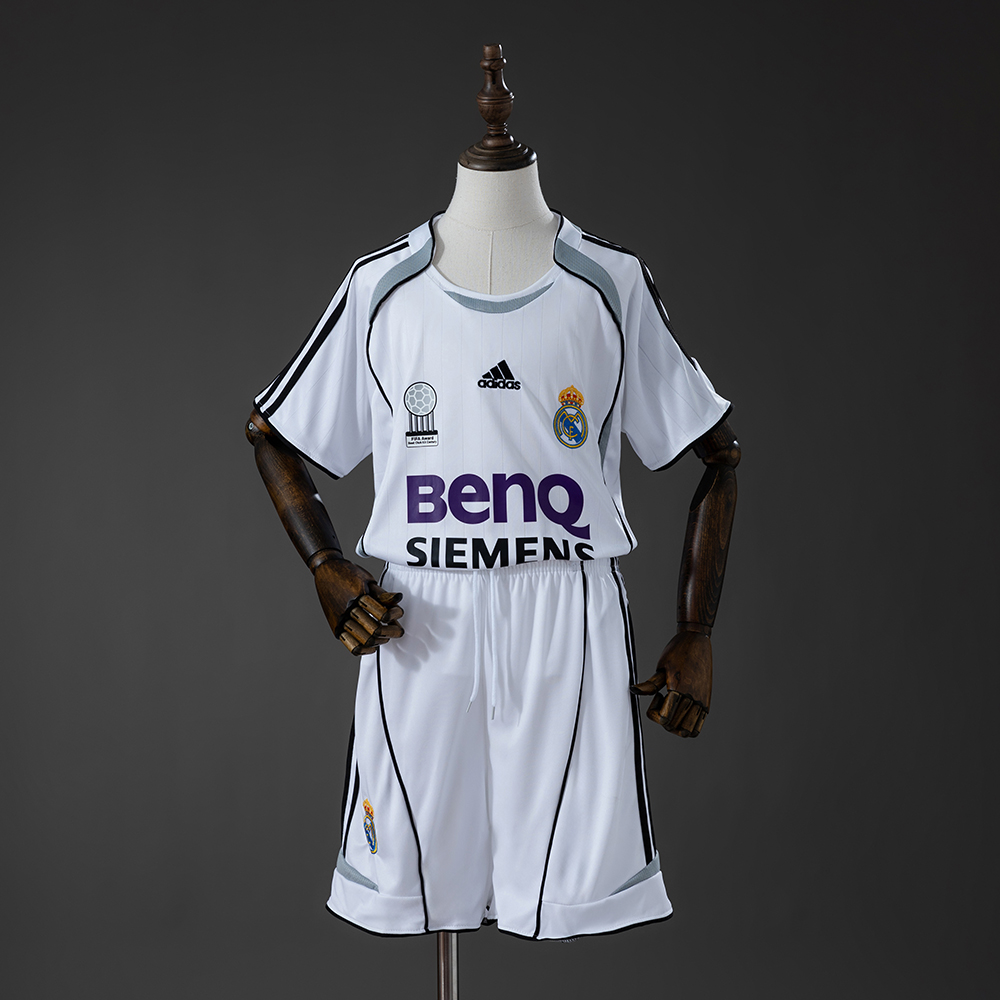 Real Madrid 06/07 Home Retro Kids Kit Jersey