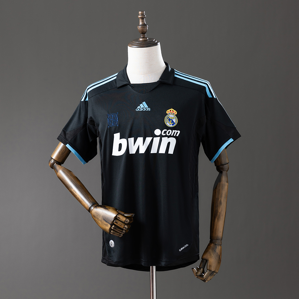Real Madrid 09/10 Away Retro Jersey