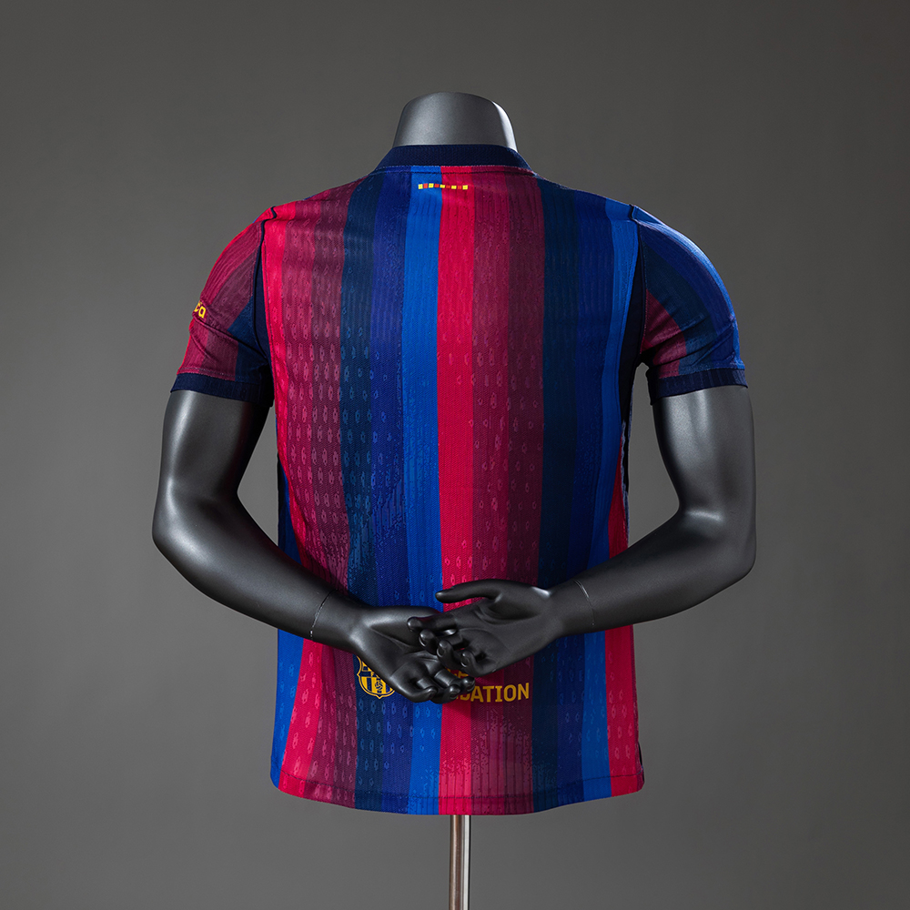 Barcelona 26/27 Home Player Version Jersey Foto 2