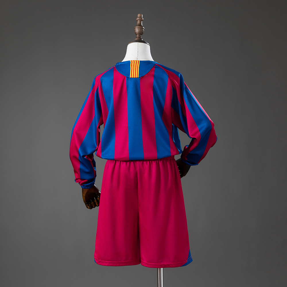 Barcelona 05/06 Home (League Edition) Retro Long Sleeve Kids Kit Jersey Foto 2