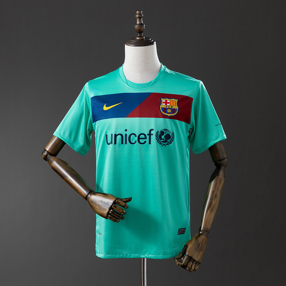 Barcelona 10/11 Away Retro Jersey