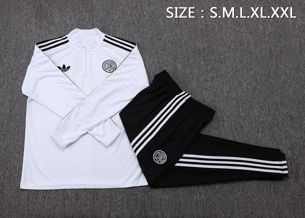Bayern Munich 25/26 White Black Half Zip Tracksuit Foto 2