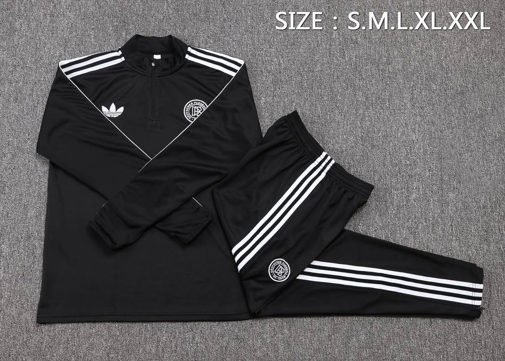 Bayern Munich 25/26 Black White Half Zip Tracksuit Foto 2