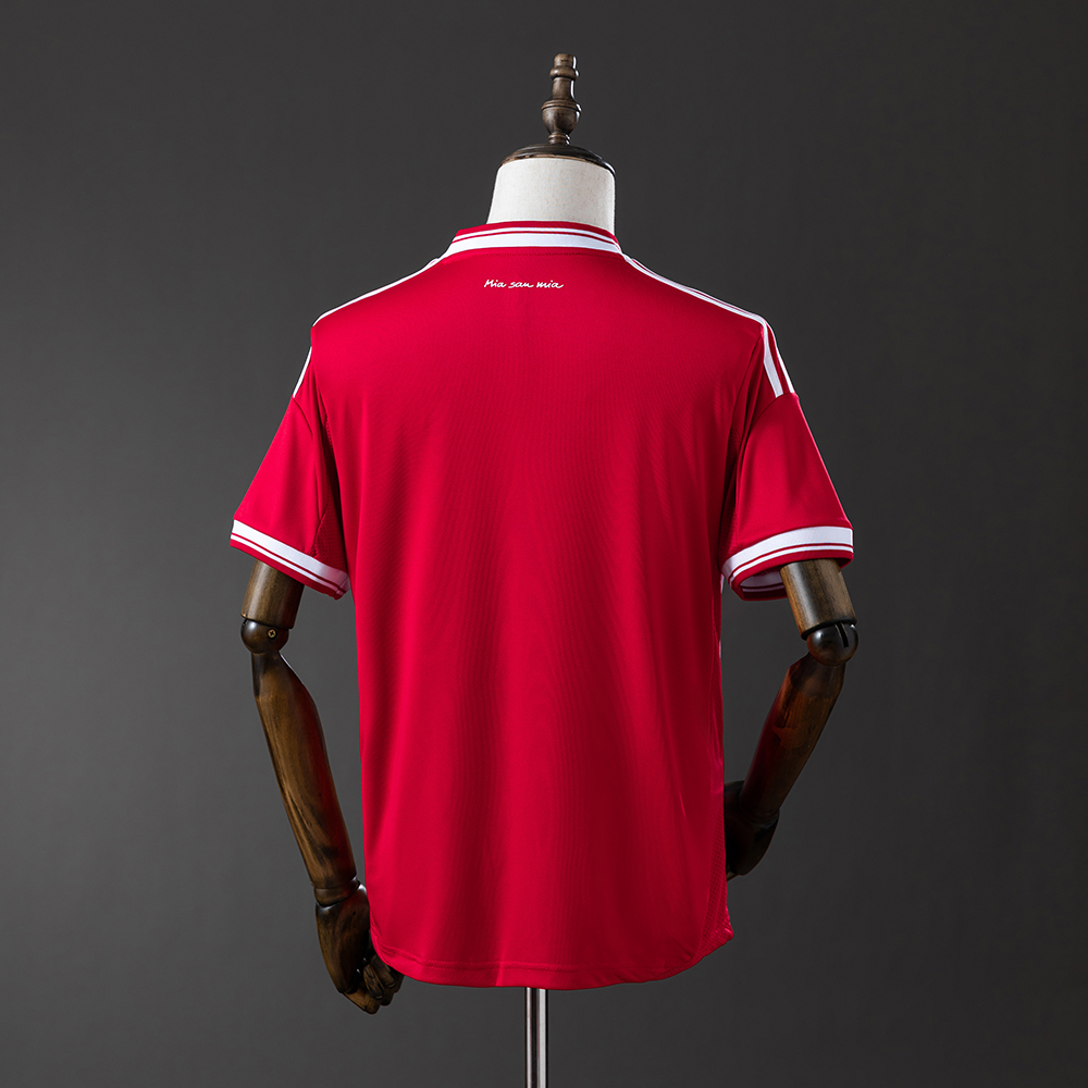 Bayern Munich 13/14 Home Retro Jersey Foto 2