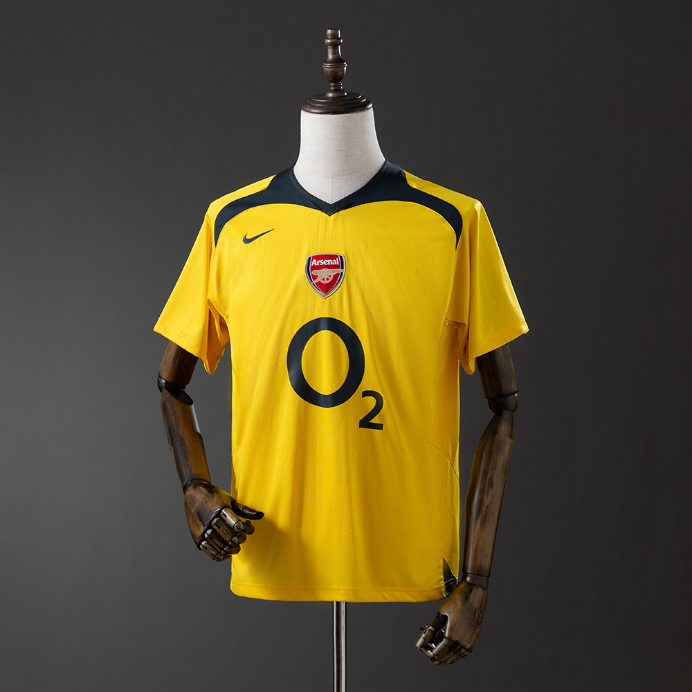 Arsenal 05/06 Away Retro Jersey