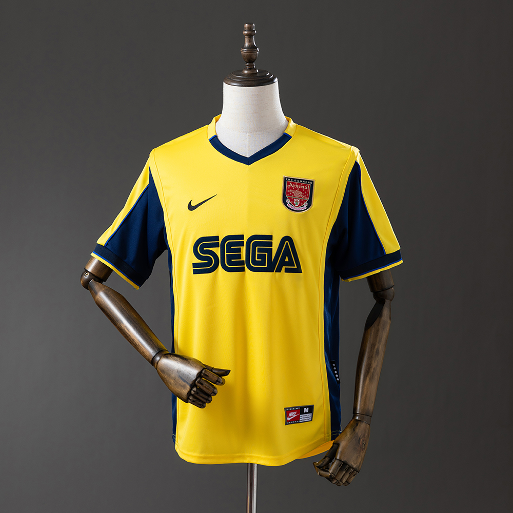 Arsenal 00/01 Away Retro Jersey