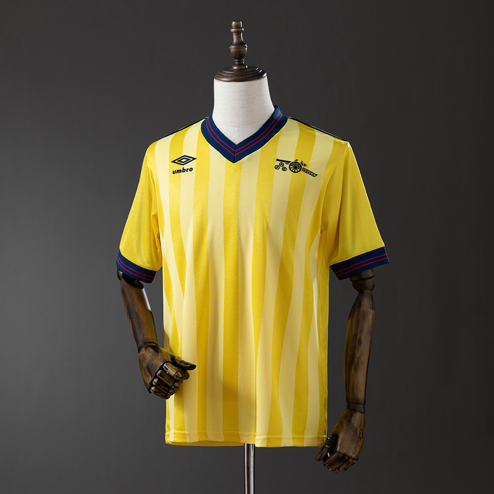 Arsenal 83/86 Away Retro Jersey