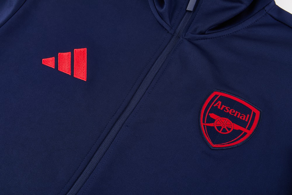 Arsenal 26/27 Burgundy Navy Gold Jacket Kit Foto 2