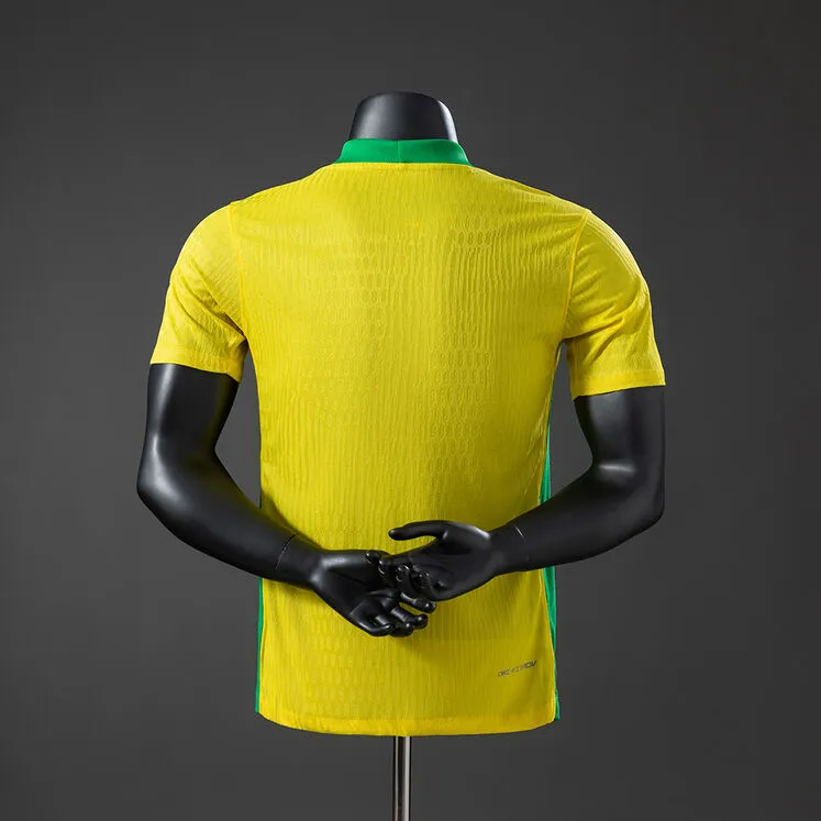 Brazil 2025 Home Player Version Jersey Foto 2