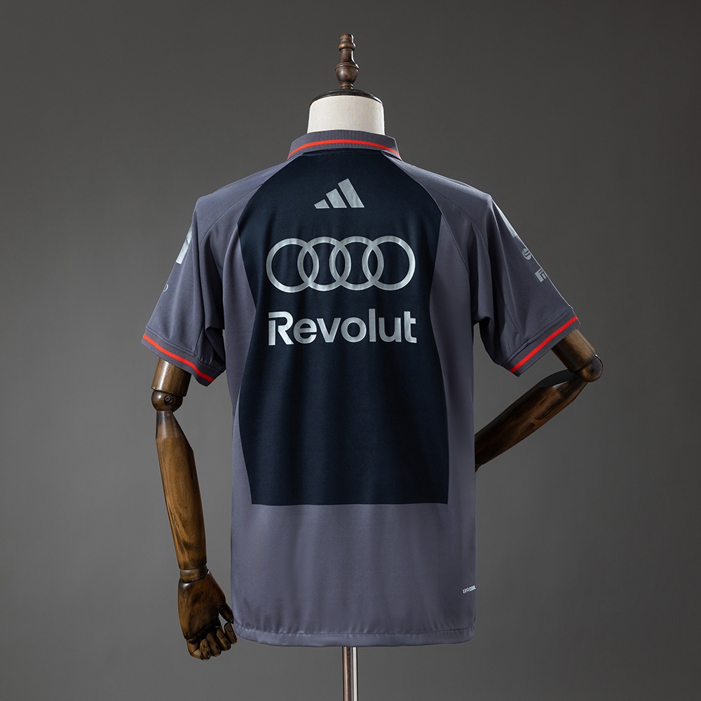 AUDI REVOLUT F1 2026 Dark Gray Polo Foto 2